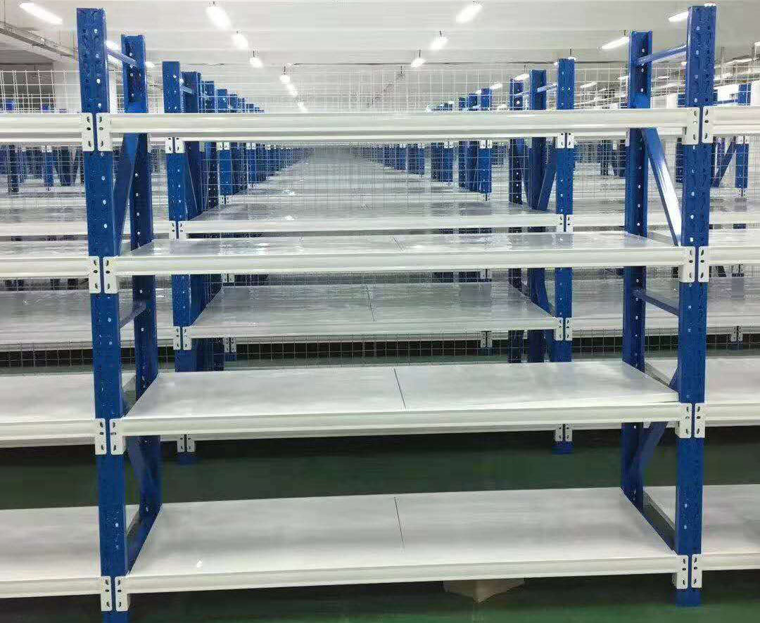 為華誼兄弟電影小鎮某影視公司定制貨架