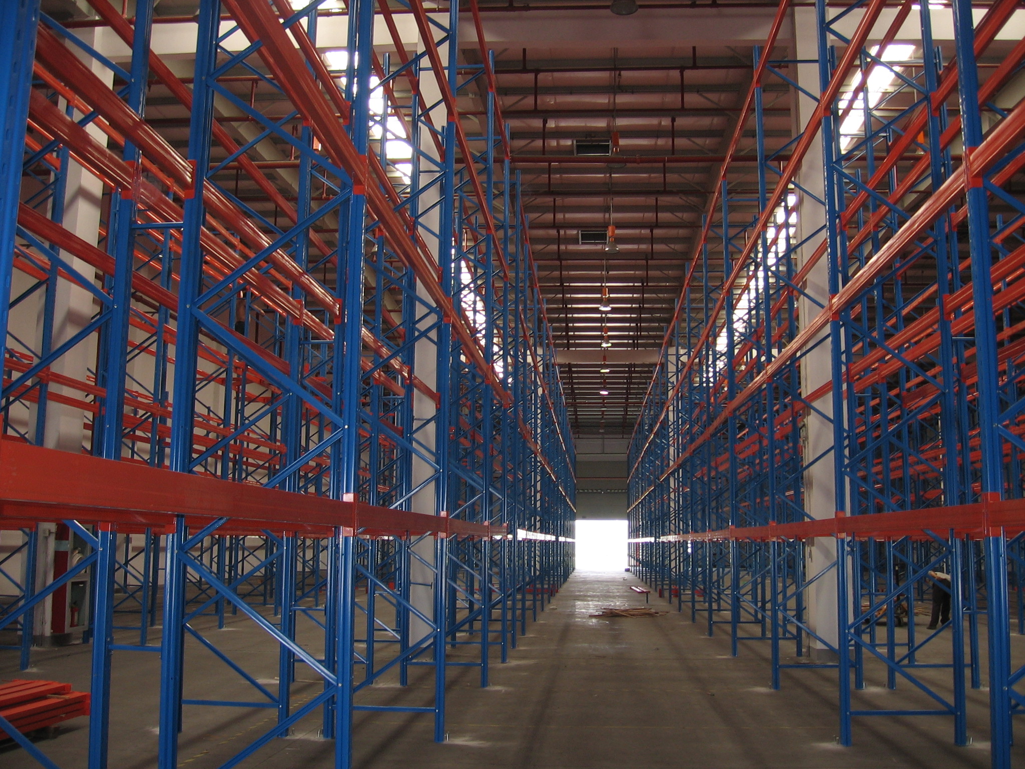 倉(cāng)庫(kù)高位貨架橫梁式貨架